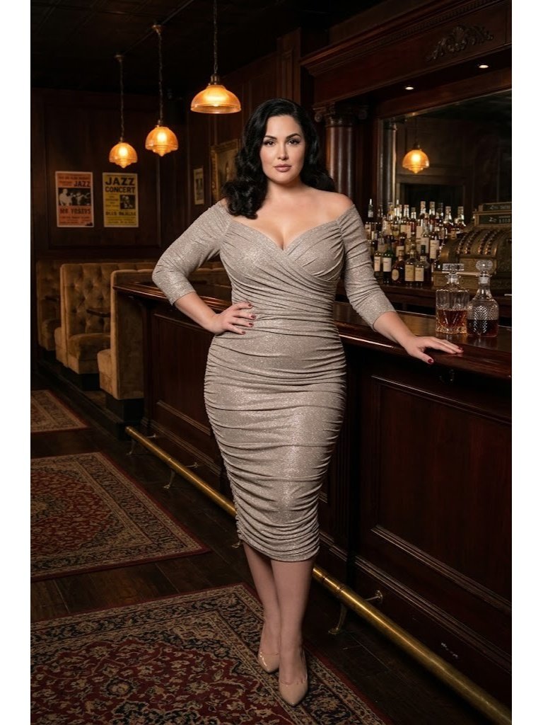 Nwt Laura Byrnes Monica Wiggle Sheath In Champagne Metallic Ruched Dress 2x